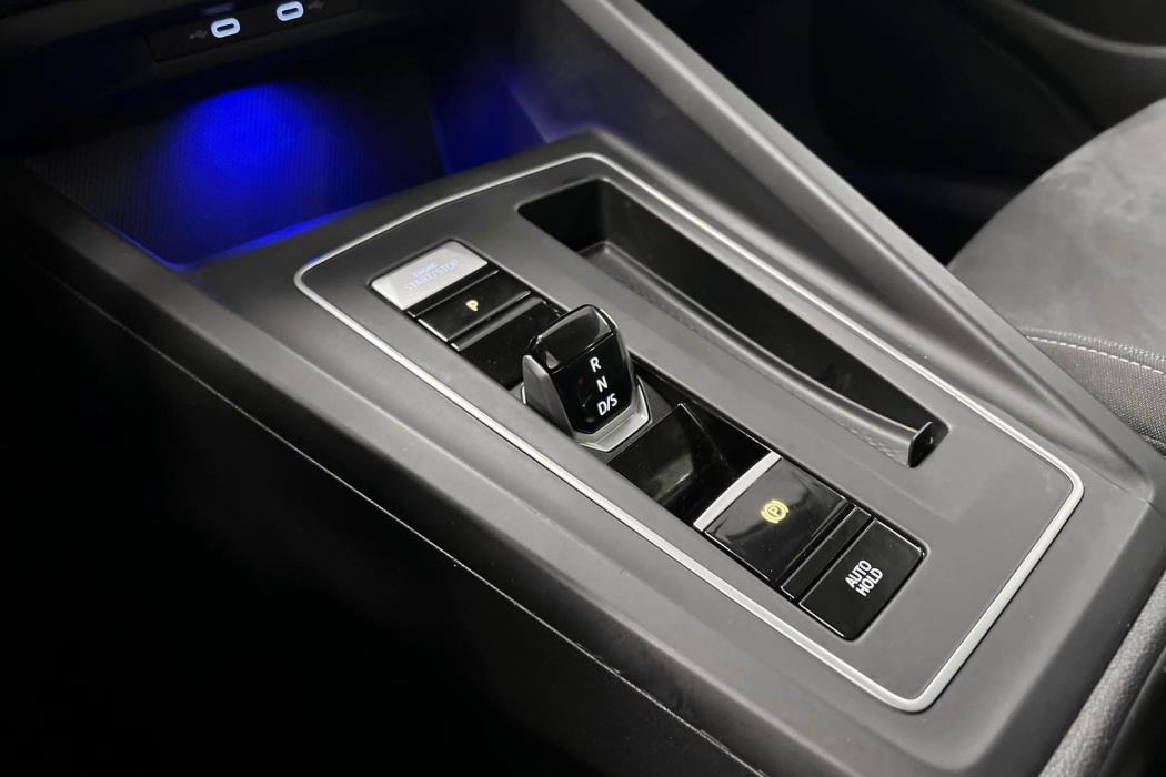 VOLKSWAGEN Golf 2020