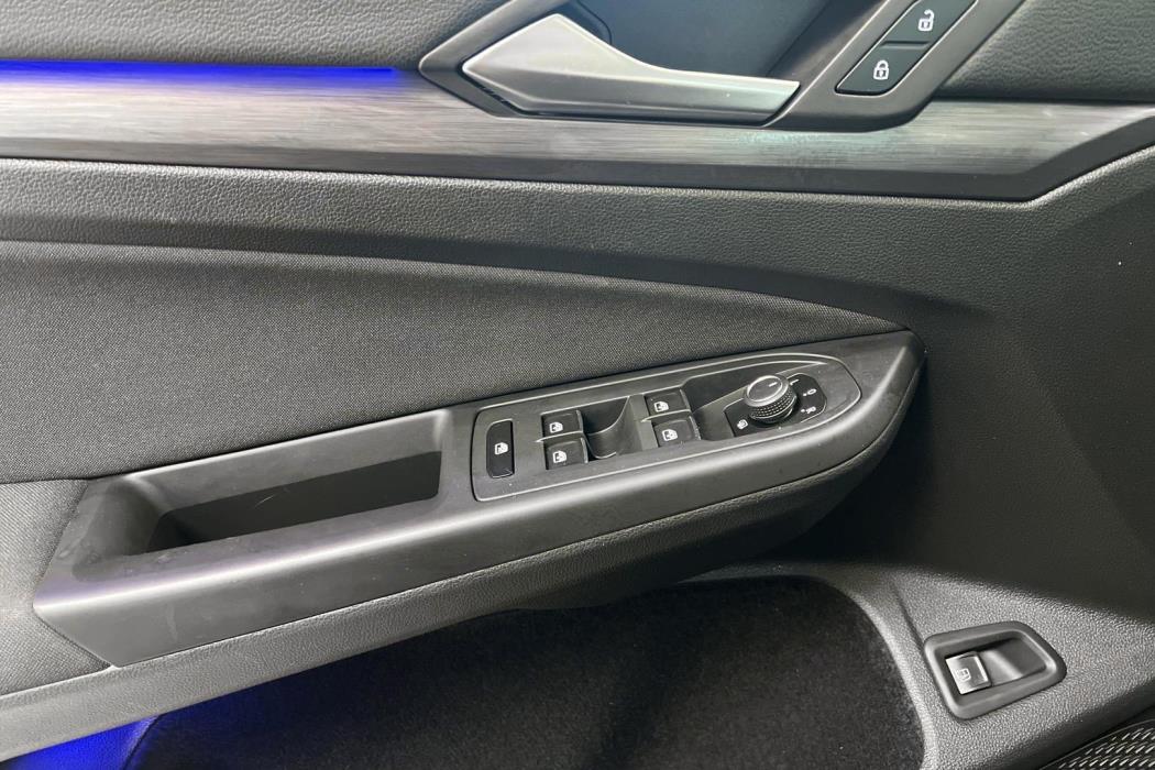 VOLKSWAGEN Golf 2020