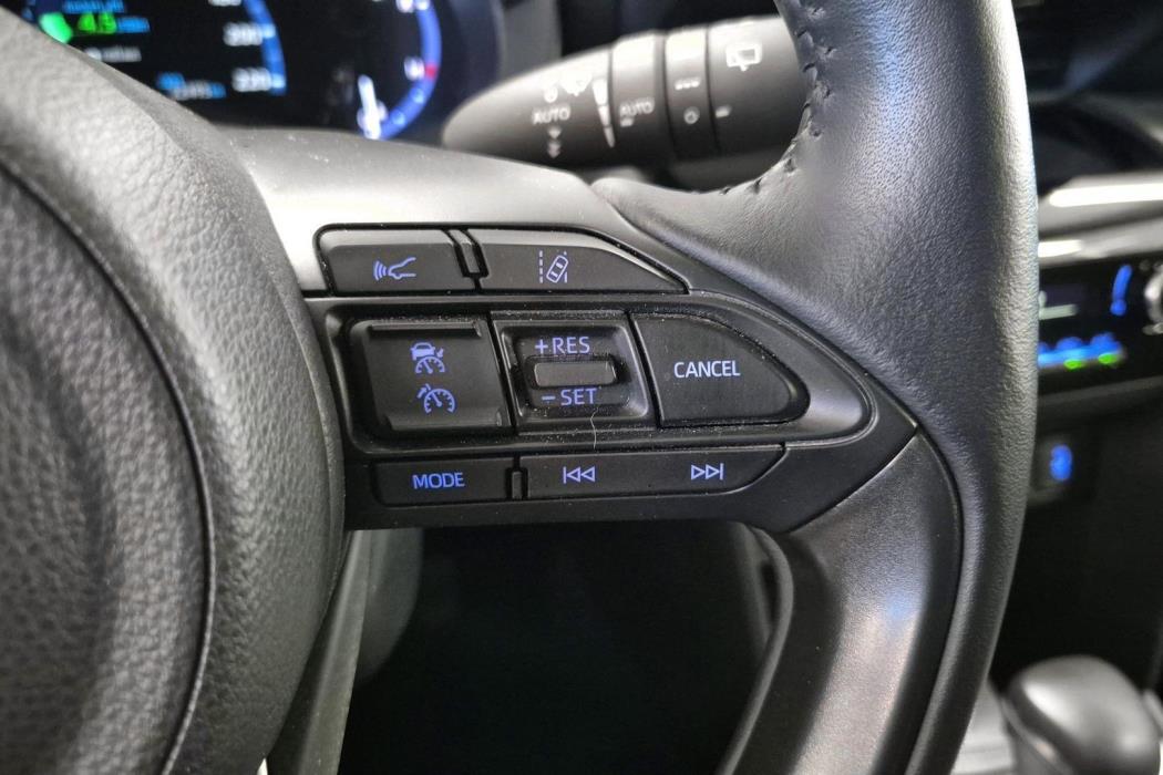 TOYOTA Yaris Cross 2023