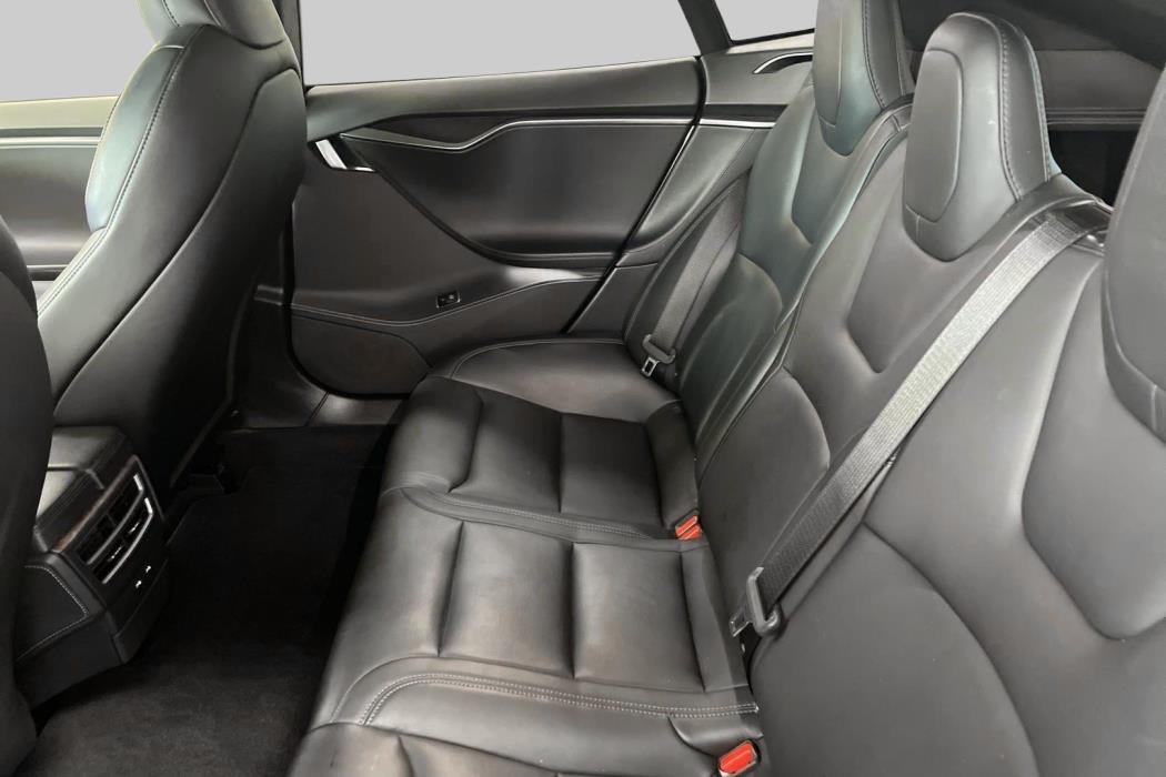 TESLA Model S 2020