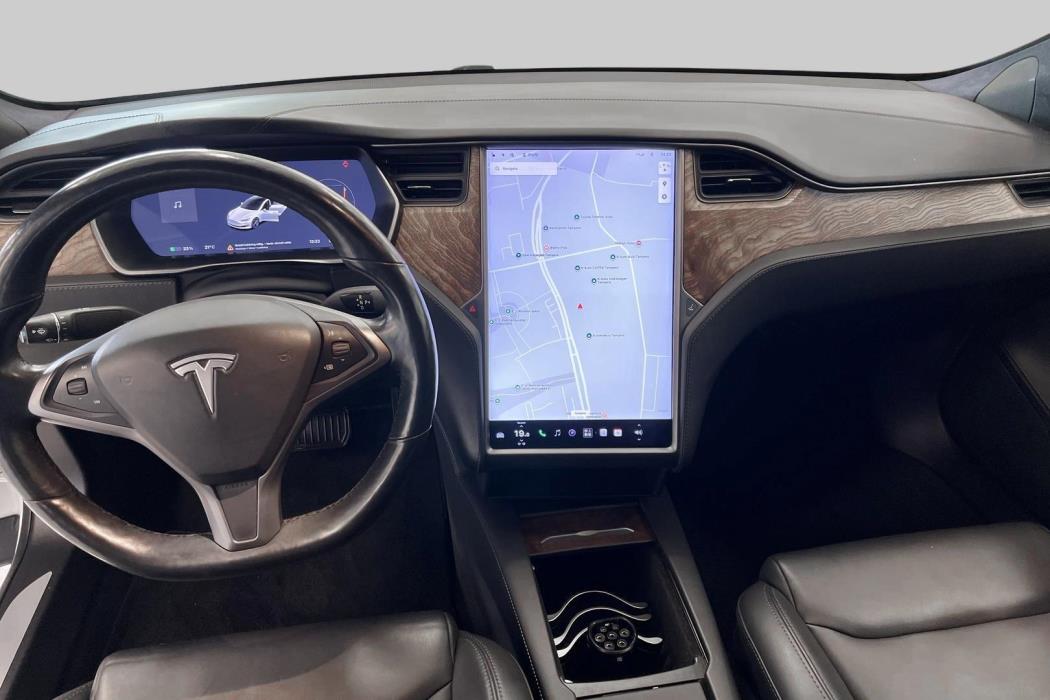 TESLA Model S 2020