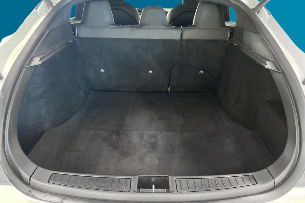 TESLA Model S 2020