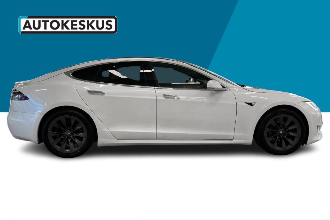 TESLA Model S 2020