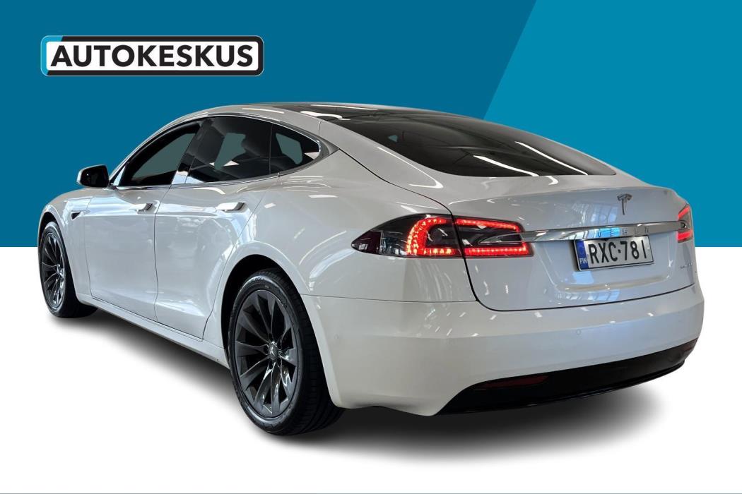 TESLA Model S 2020