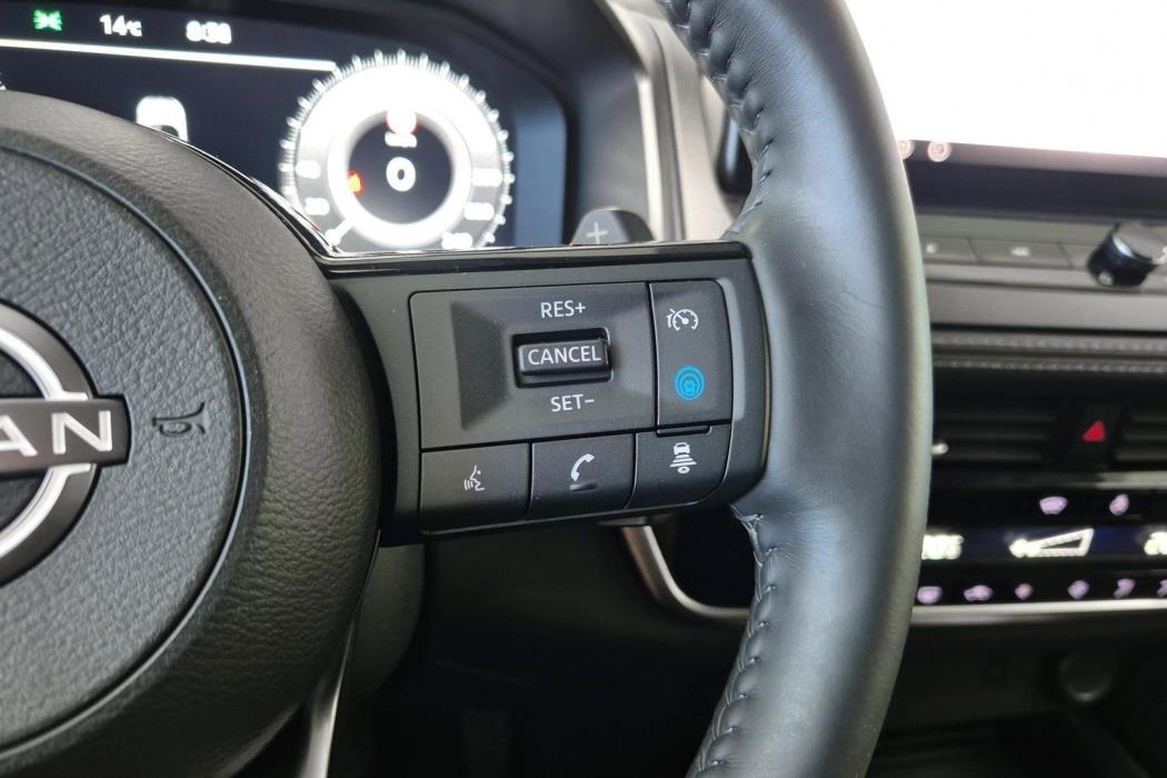 NISSAN Qashqai 2025