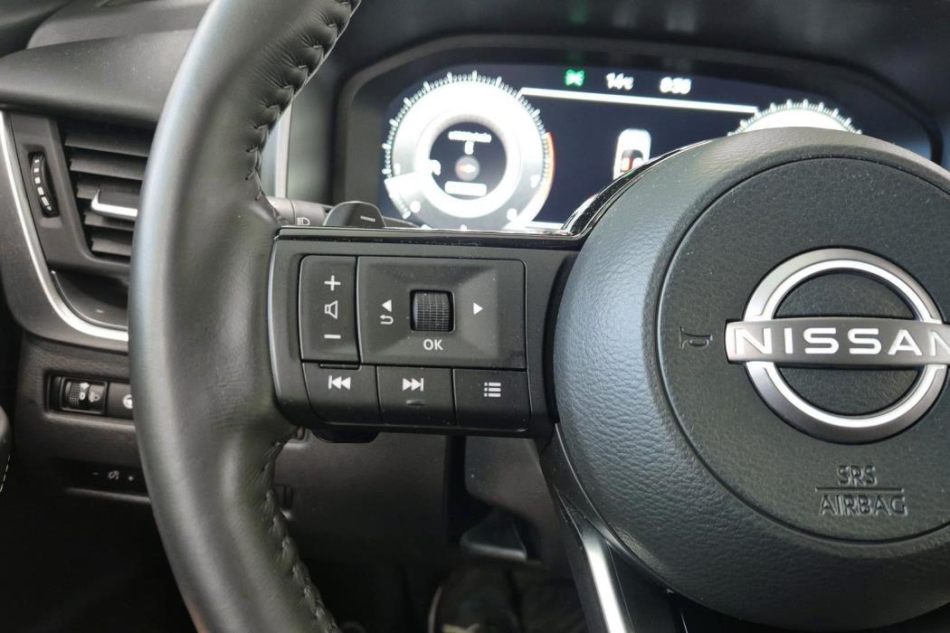 NISSAN Qashqai 2025