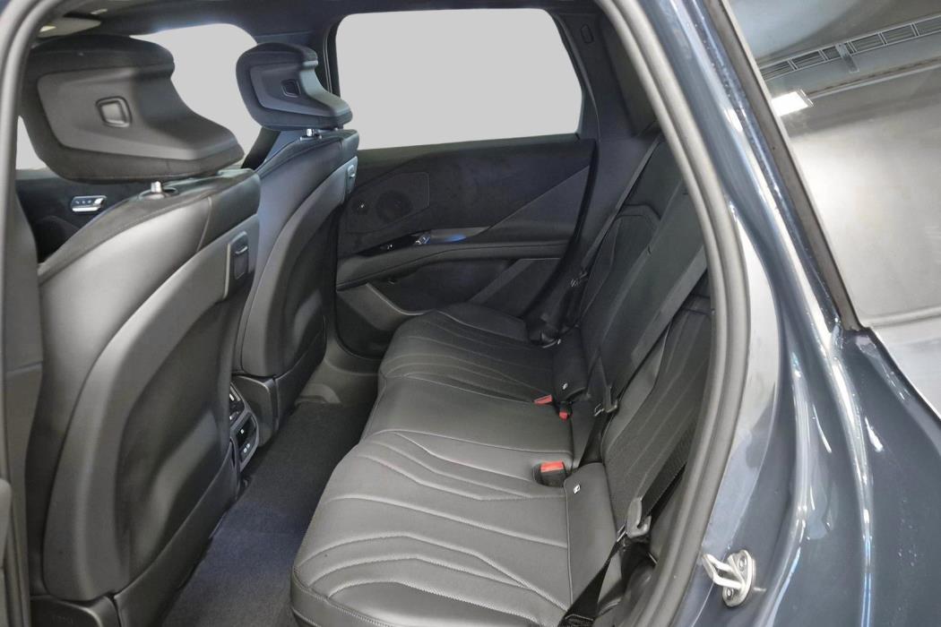 BMW iX3 2026