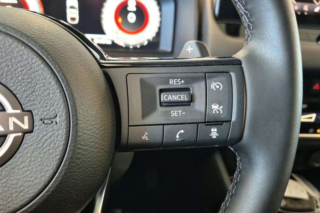 NISSAN Qashqai 2024