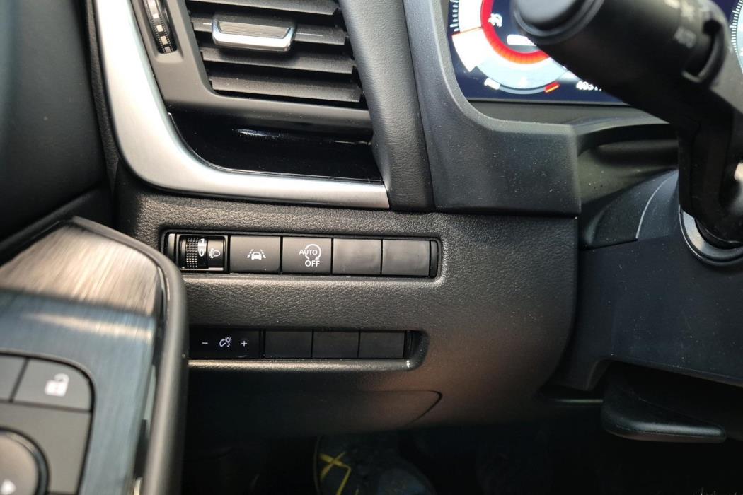 NISSAN Qashqai 2024