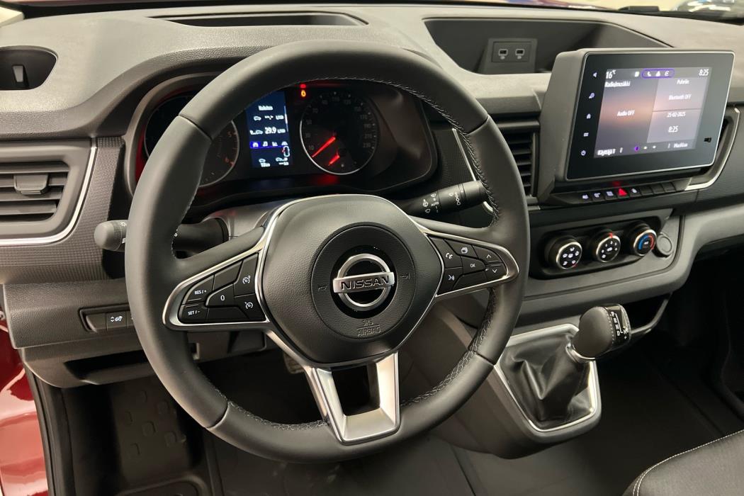 NISSAN Primastar 2025