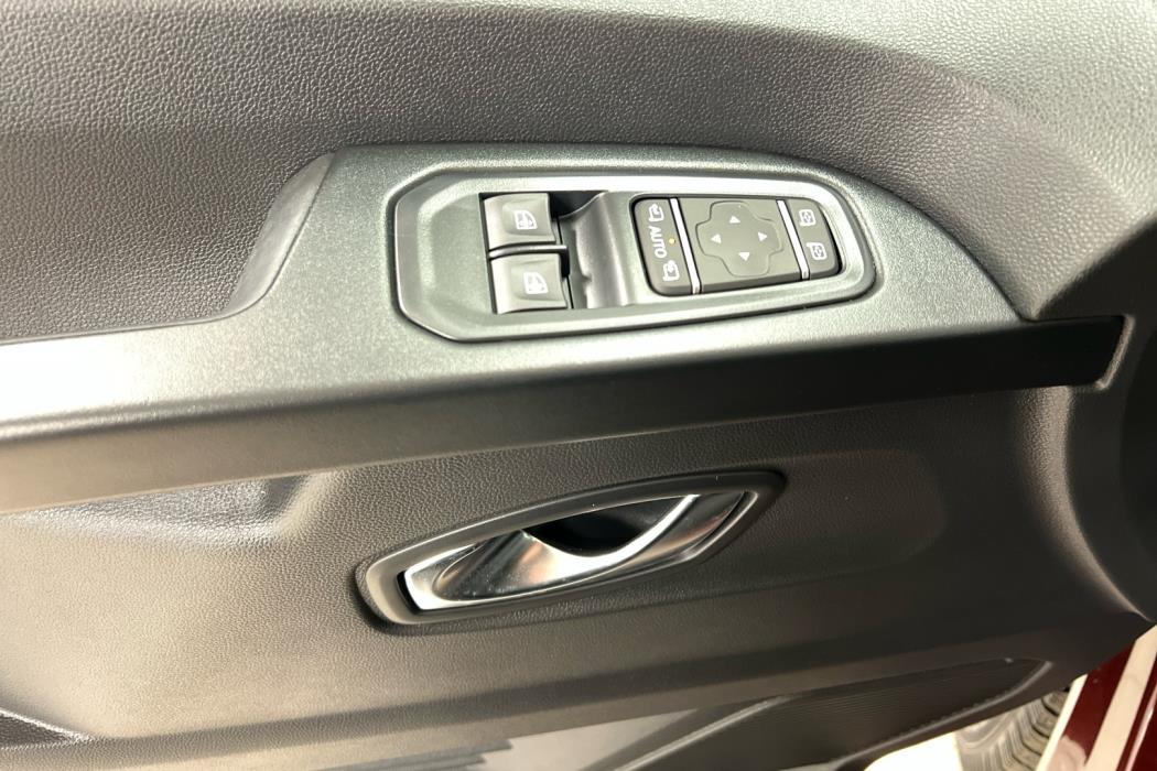 NISSAN Primastar 2025