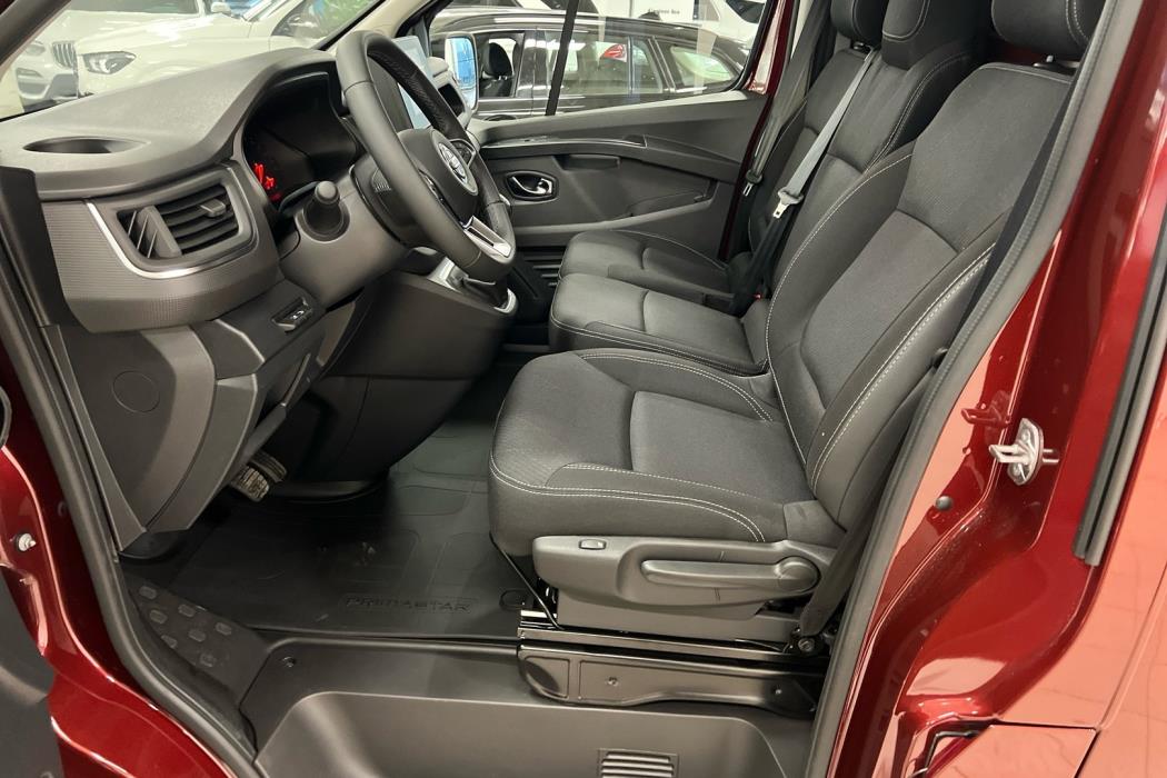 NISSAN Primastar 2025