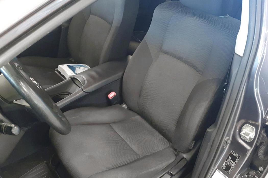 TOYOTA Avensis 2010