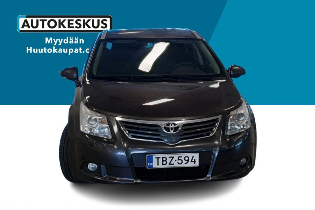 TOYOTA Avensis 2010