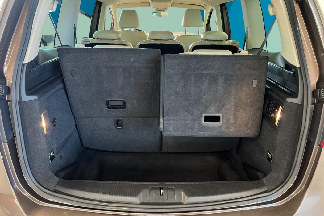 VOLKSWAGEN Sharan 2011