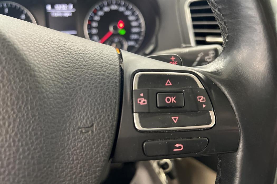 VOLKSWAGEN Sharan 2011