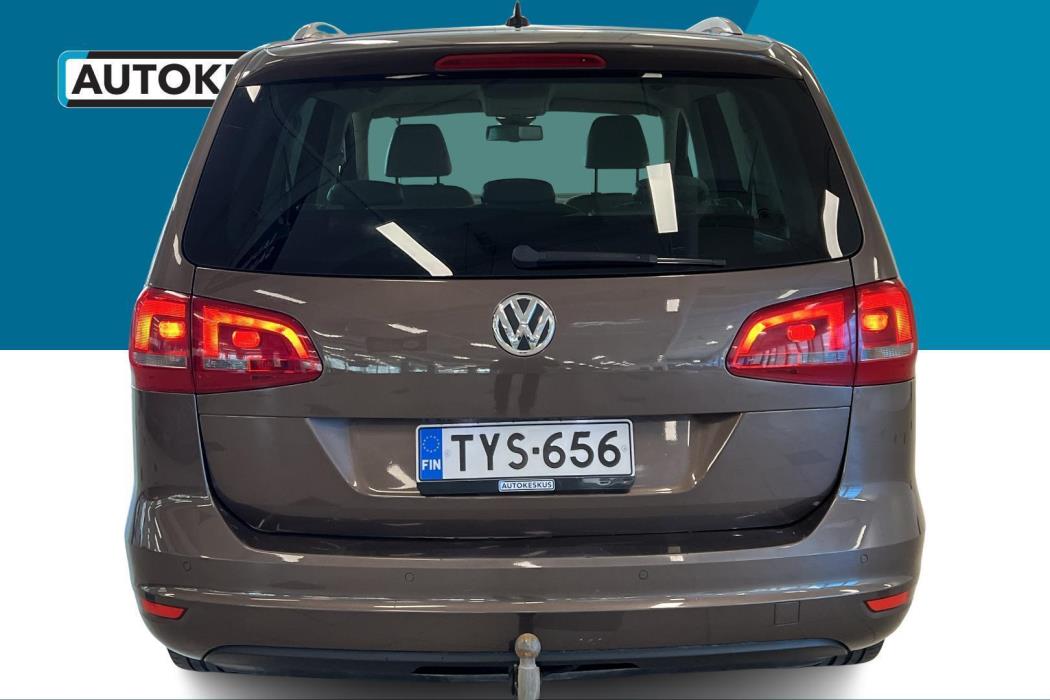 VOLKSWAGEN Sharan 2011