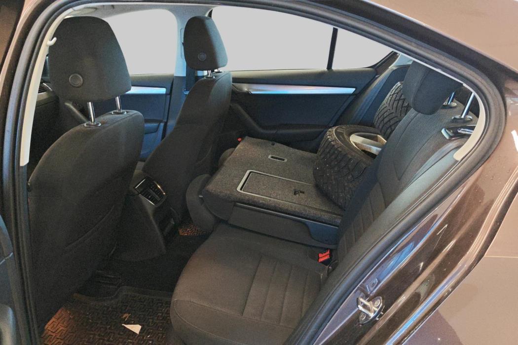 SKODA Octavia 2014