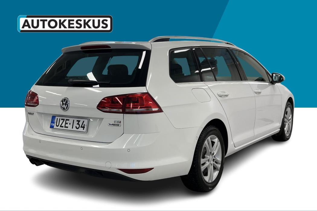 VOLKSWAGEN Golf 2015
