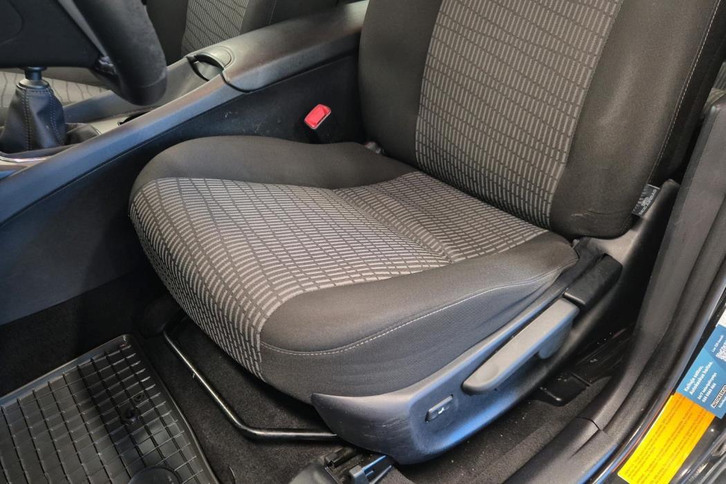 TOYOTA Avensis 2011