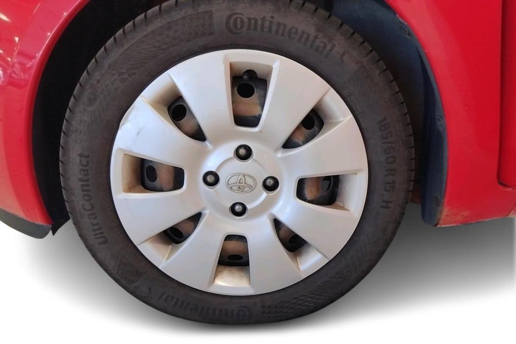 TOYOTA Yaris 2006