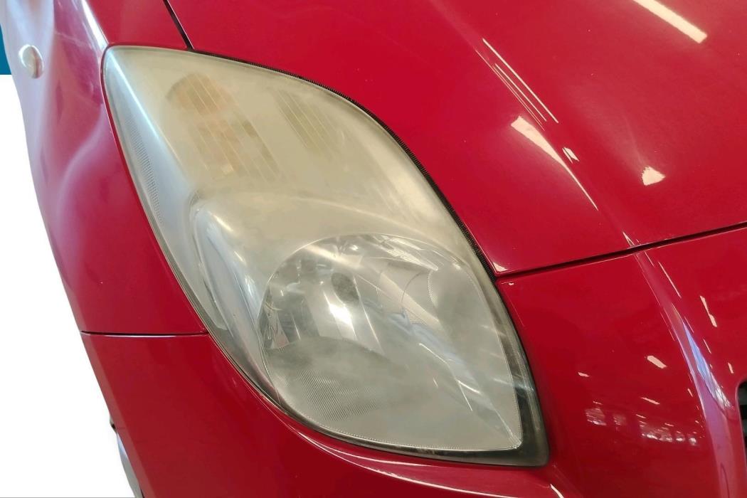 TOYOTA Yaris 2006