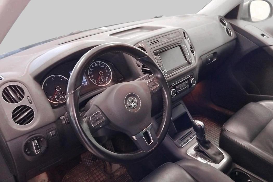 VOLKSWAGEN Tiguan 2013