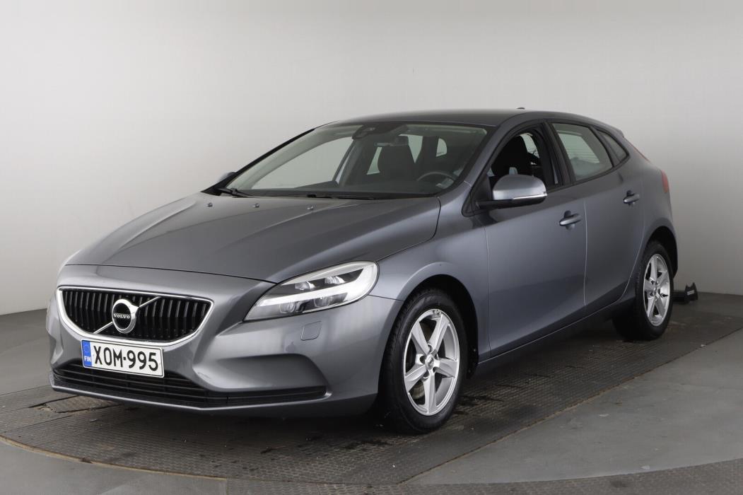 VOLVO V40 2018