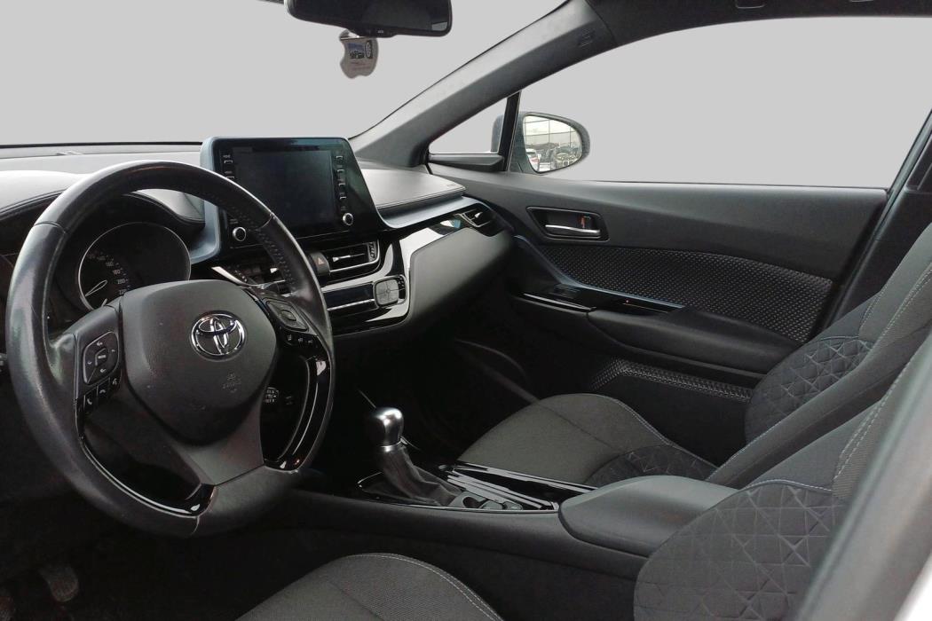 TOYOTA C-HR 2021