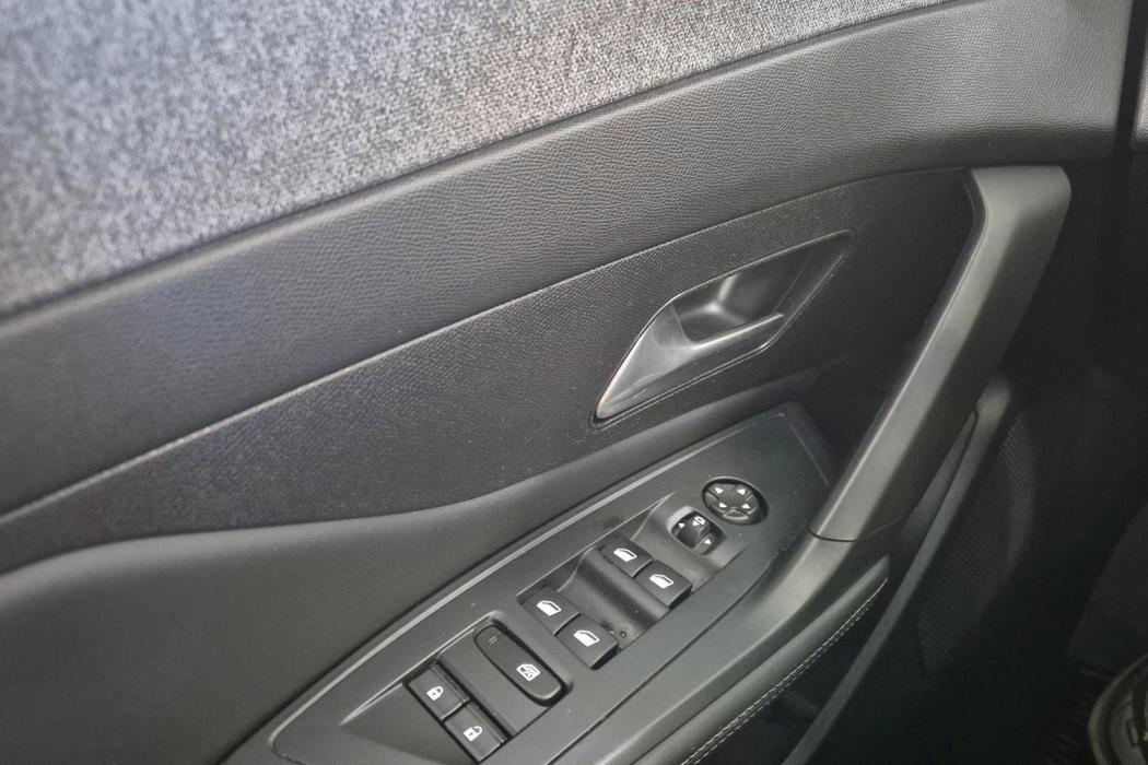 PEUGEOT 308 2022