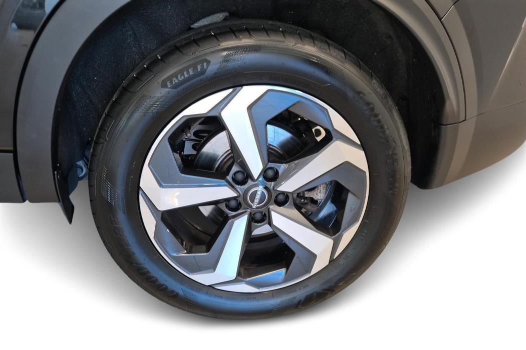 NISSAN Qashqai 2023