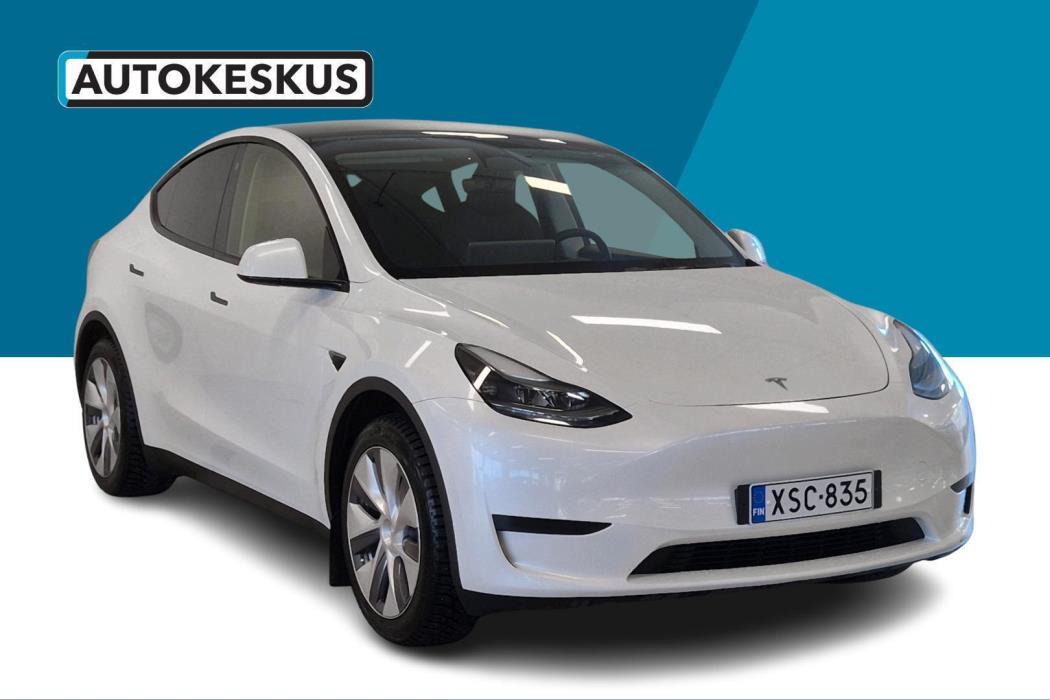 TESLA Model Y 2023