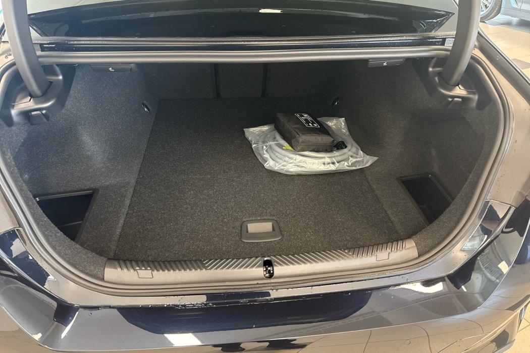 BMW i5 2025