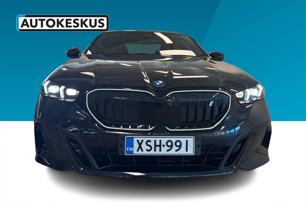BMW i5 2025