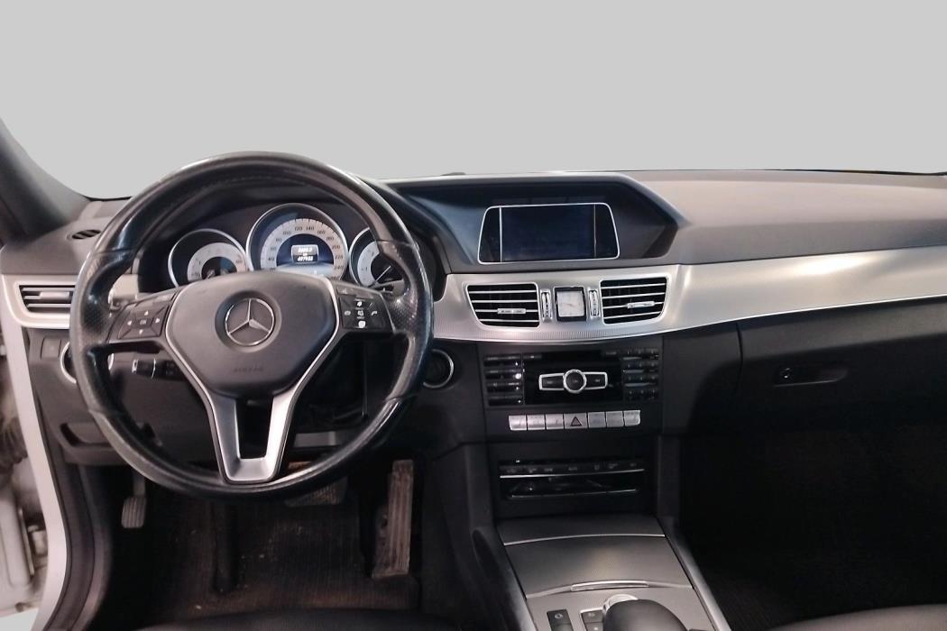 MERCEDES-BENZ E 2014