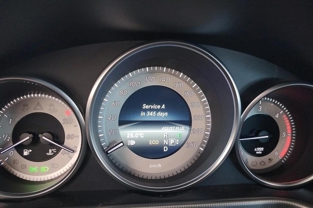 MERCEDES-BENZ E 2014
