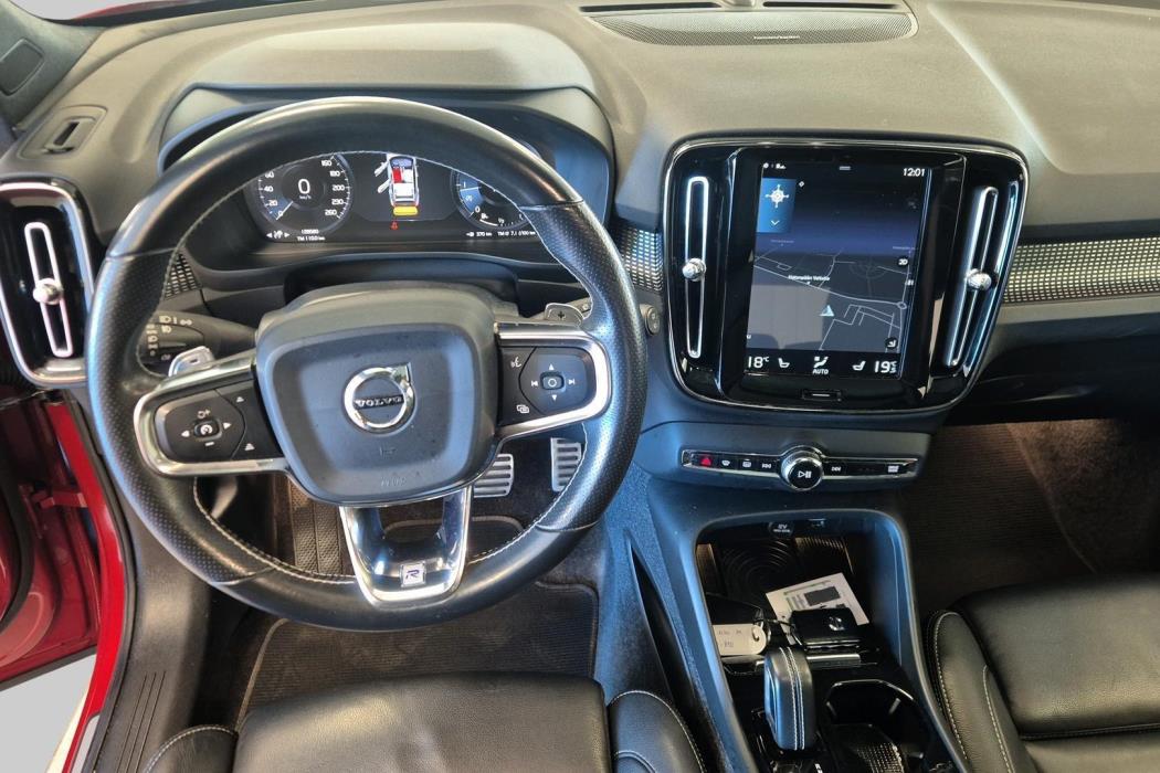 VOLVO XC40 2018