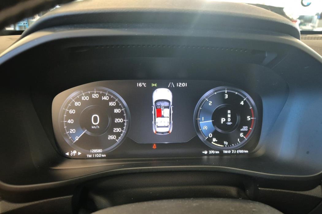 VOLVO XC40 2018