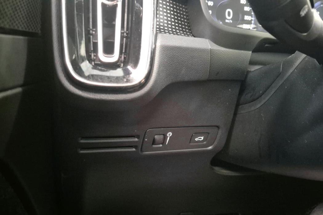 VOLVO XC40 2018