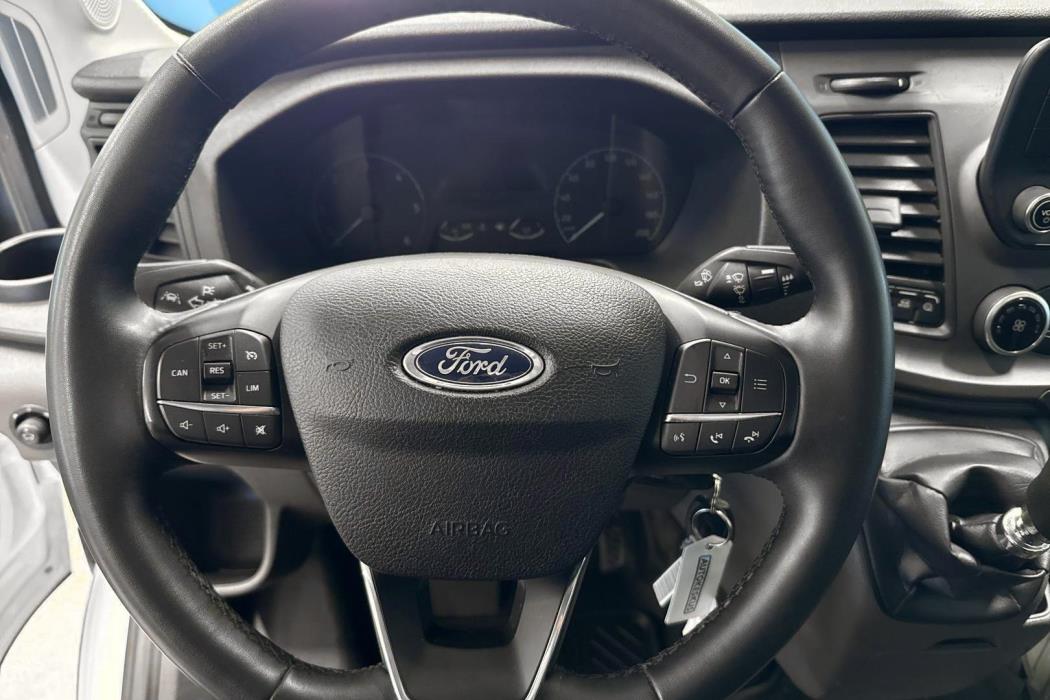 FORD TRANSIT 2023