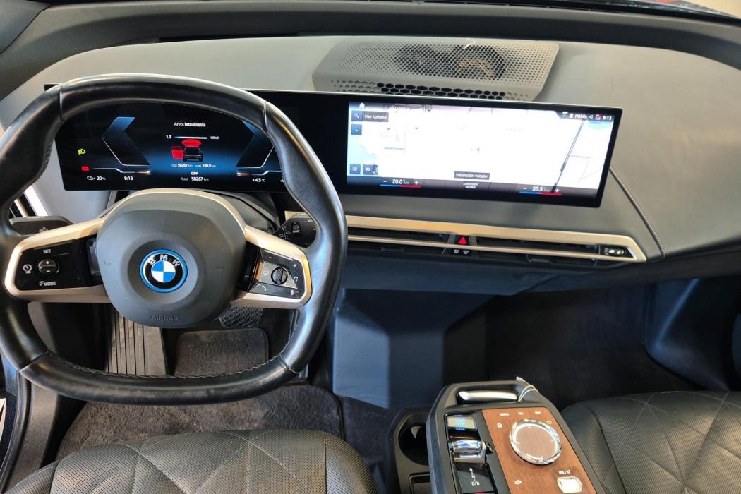 BMW IX 2022