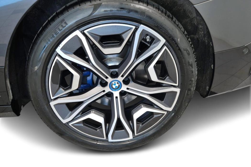 BMW IX 2022