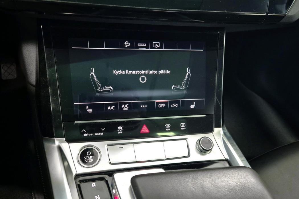 AUDI E-TRON 2021