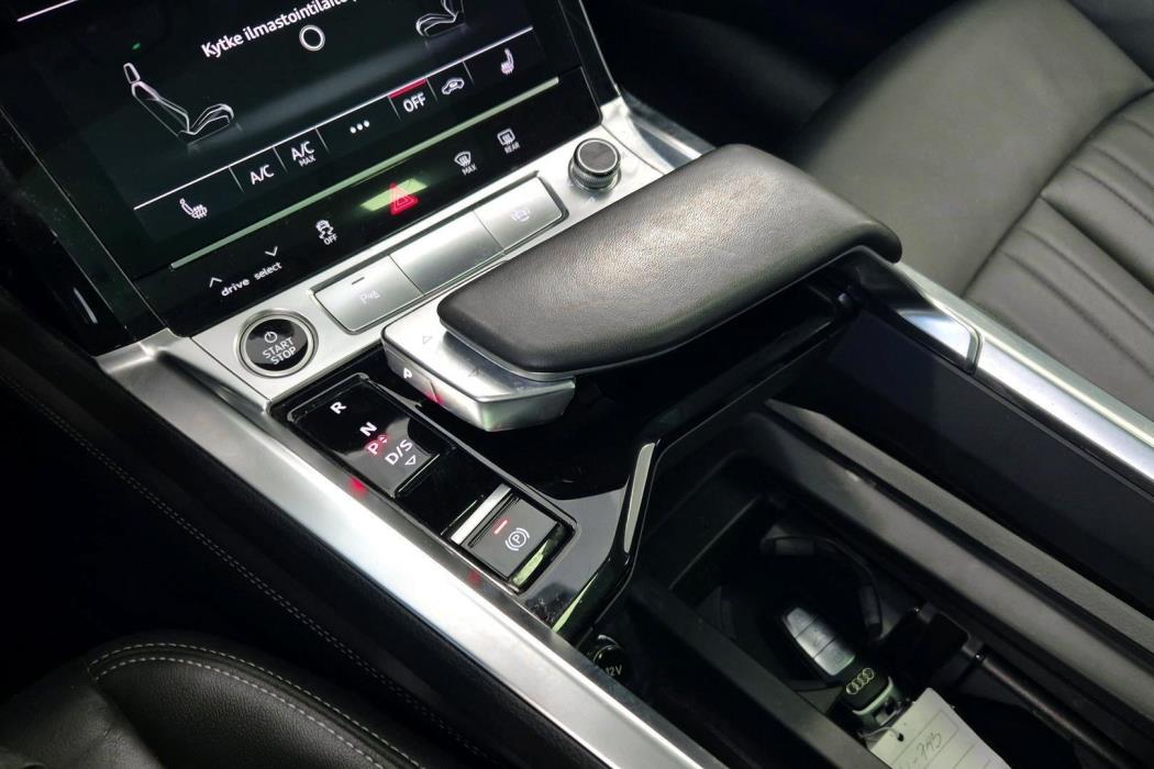 AUDI E-TRON 2021