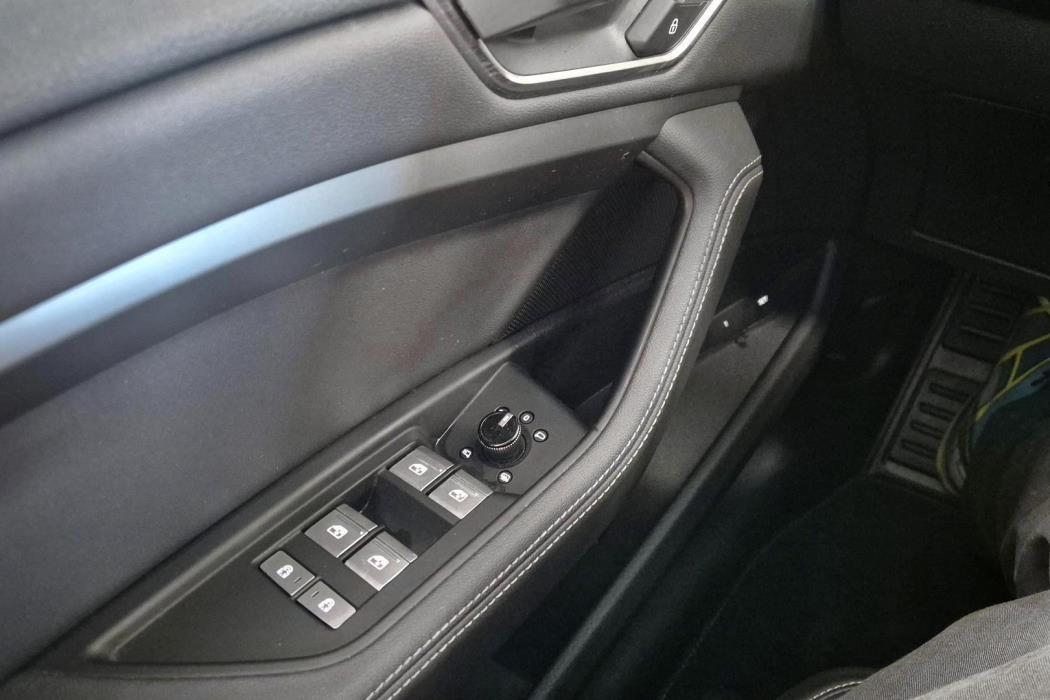 AUDI E-TRON 2021