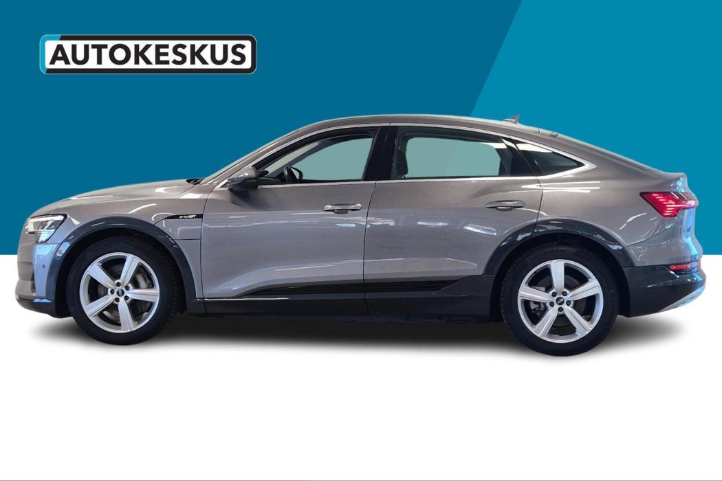 AUDI E-TRON 2021