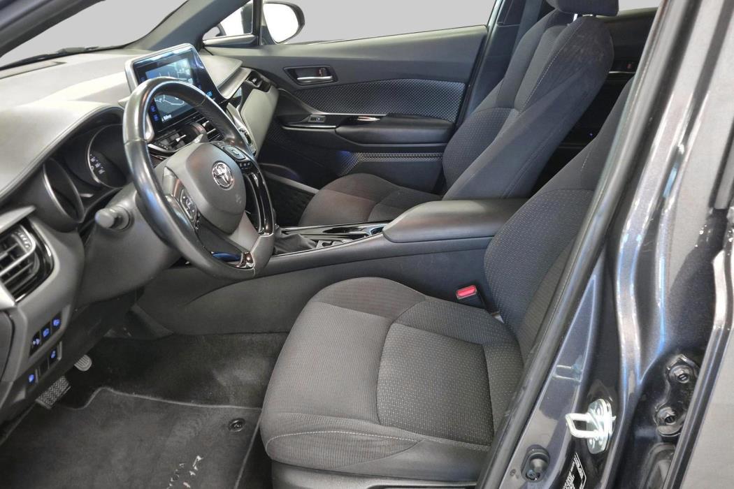 TOYOTA C-HR 2019