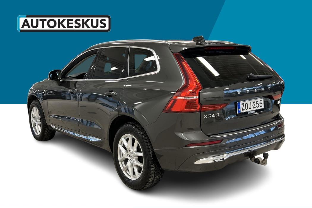 VOLVO XC60 2022