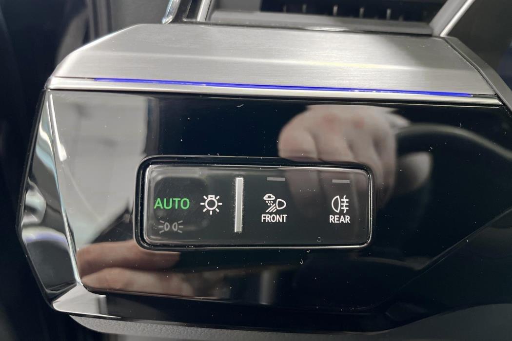 AUDI e-tron 2022