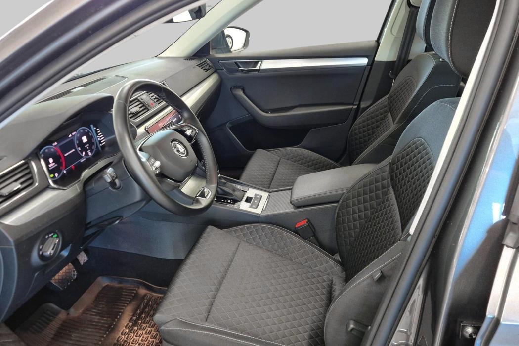 SKODA Superb 2023